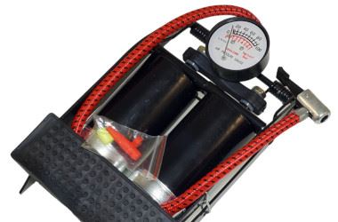 POMPKA NOŻNA Z MANOMETREM 2 CYLINDRY POMPKA NOŻNA Z MANOMETREM 2 CYLINDRY