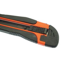 Nóż tapeciak łamany wysuwany do tapet 18MM SK-5 rączka TPR