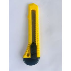 Nóż nożyk do tapet ostrze łamane 18 mm